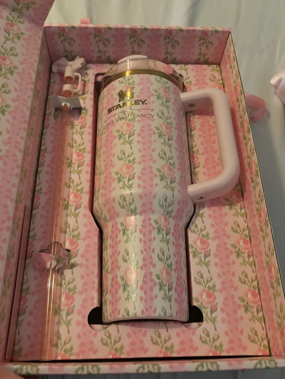 Stanley Pink Blooming Heriloom Travel Mug with Handle - Picture 7 of 10